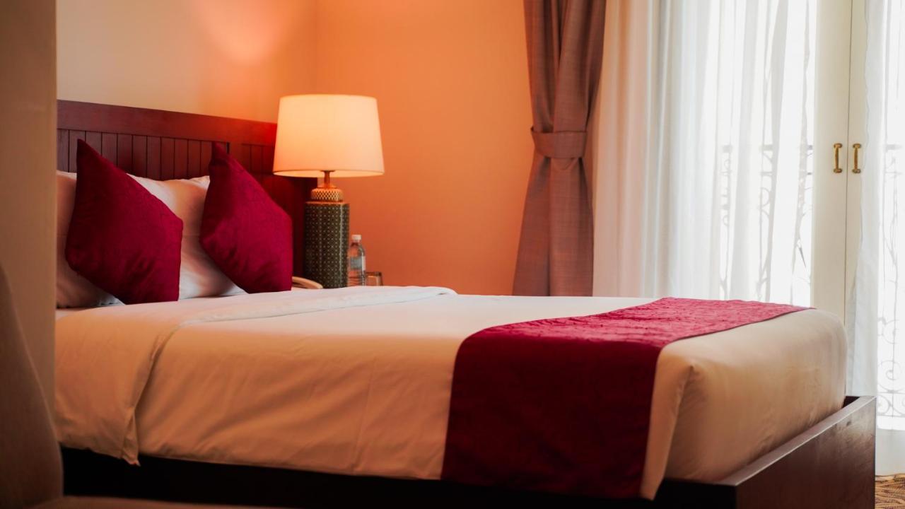 Hotel Kaizen & Suites